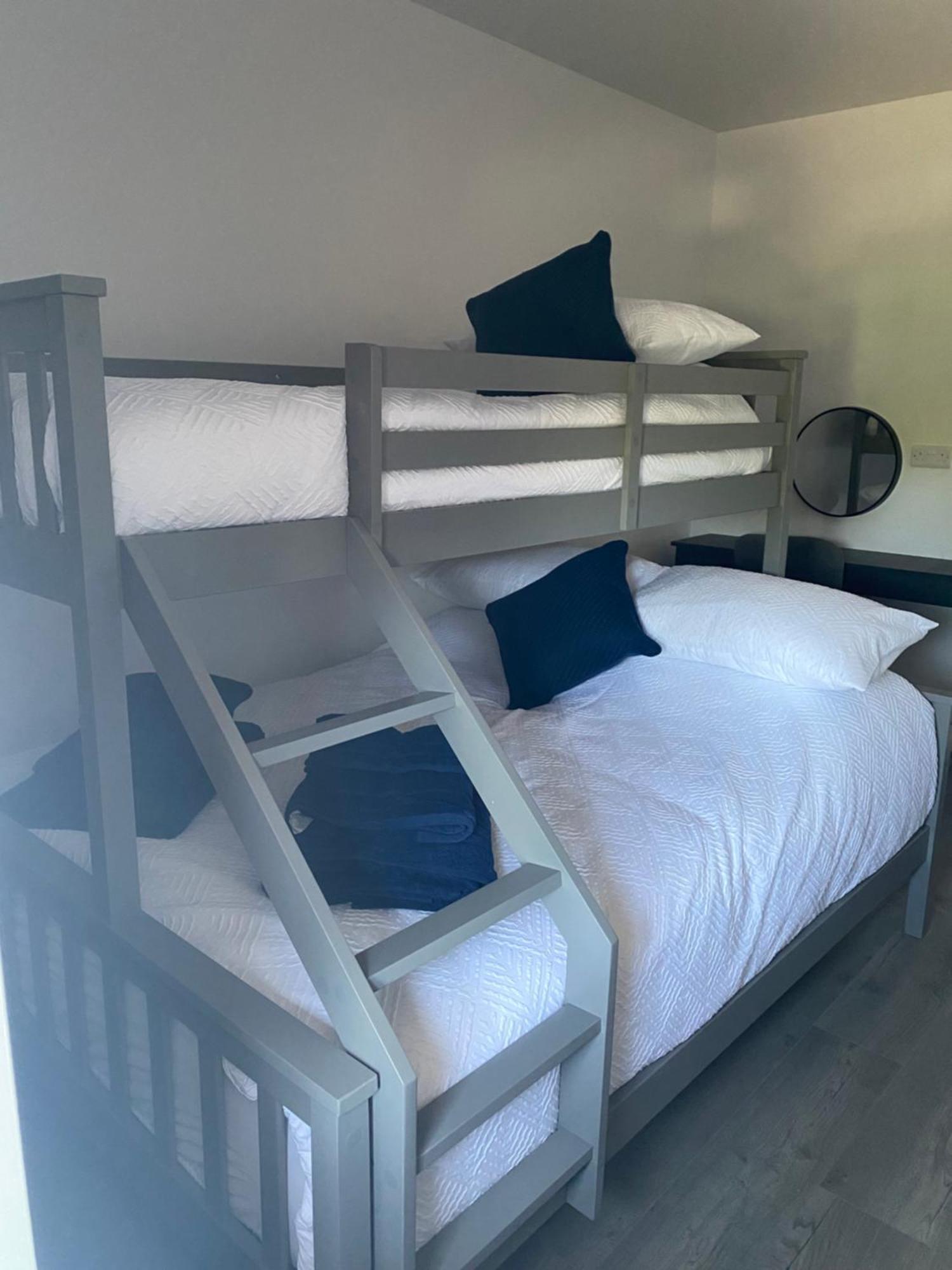 Ballymullock Barn Lofts Carncastle Phòng bức ảnh